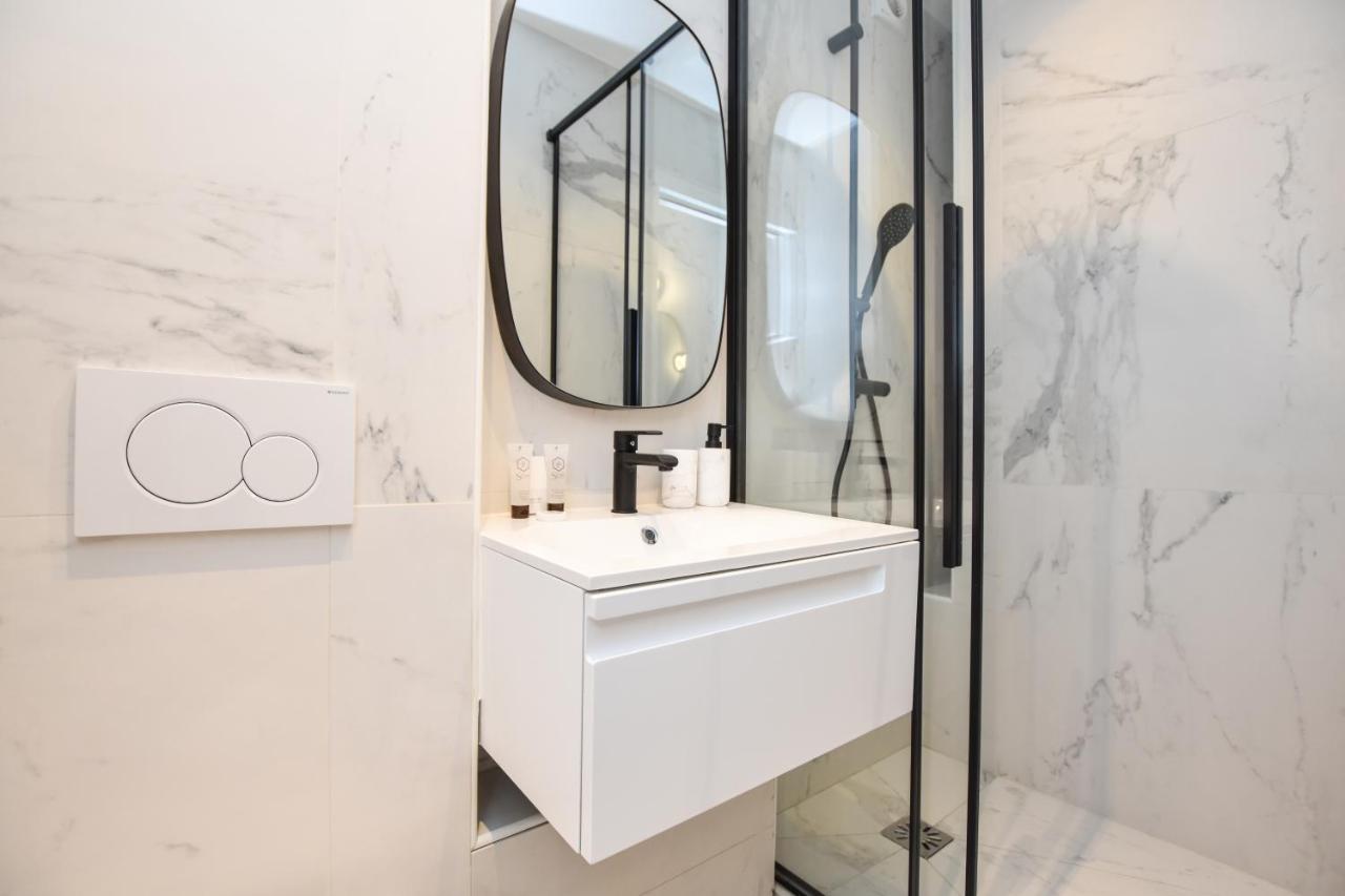 Apartament Cmg Michel Bizot / Trousseau Paryż Zewnętrze zdjęcie